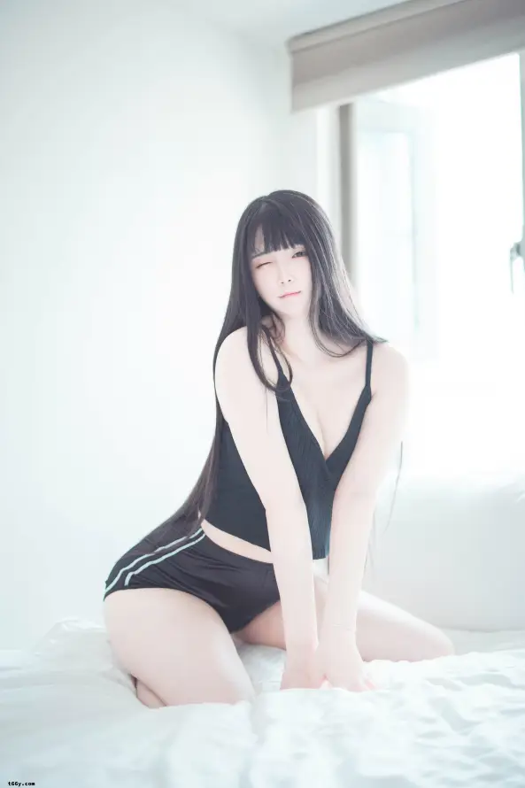久久久久久久精品免费看_国产蜜臀一区二区三区日韩_人妻丰满av无码久久不卡