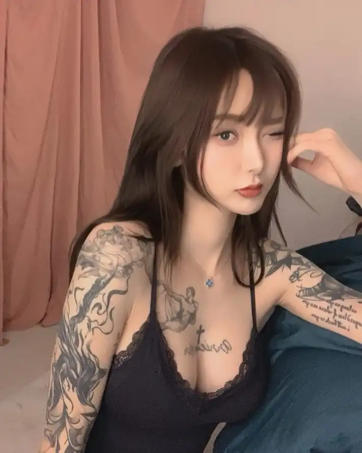 久久久久久久精品免费看_国产蜜臀一区二区三区日韩_人妻丰满av无码久久不卡